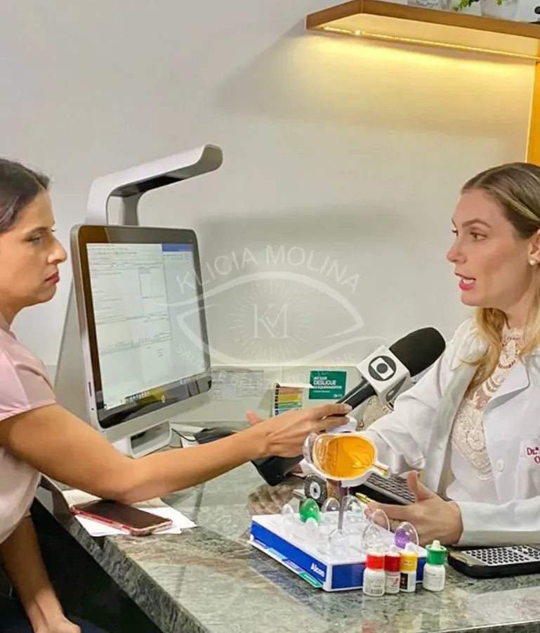 Klicia médica oftalmologista de referência global